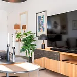 Stunning Penthouse -private Pool *