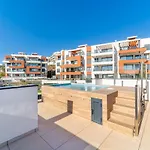 Stunning Penthouse -private Pool *