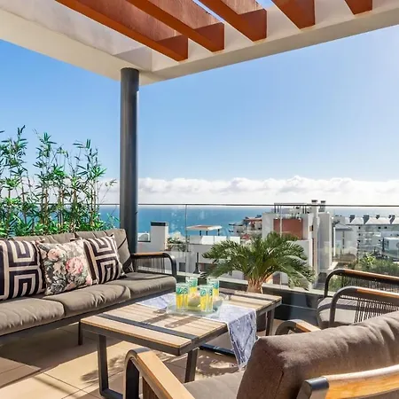 Apartment Stunning Penthouse -private Pool Fuengirola