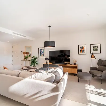 Stunning Penthouse -private Pool *