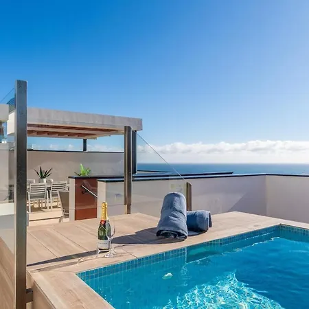 Stunning Penthouse -private Pool Apartment *