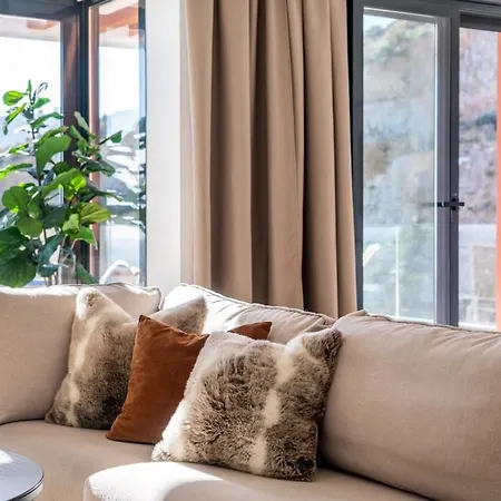 Stunning Penthouse -private Pool *