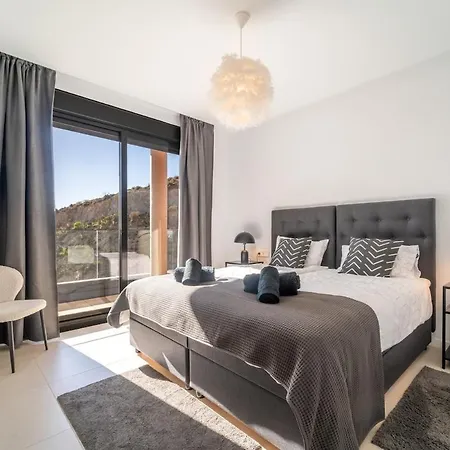 Stunning Penthouse -private Pool Fuengirola