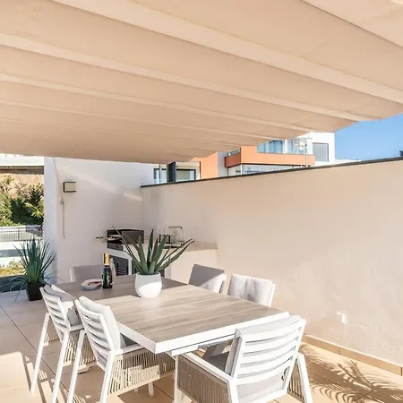 Apartamento Stunning Penthouse -private Pool Fuengirola