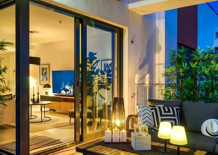 Stunning Penthouse -private Pool *