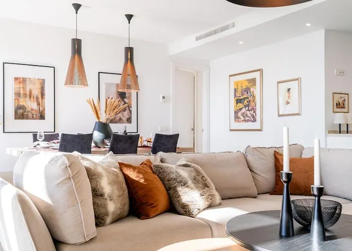 Stunning Penthouse -private Pool *